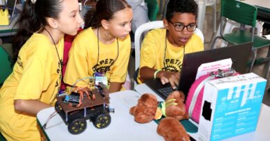 Estudantes parnaibanos participam da Olimpíada Brasileira de Robótica