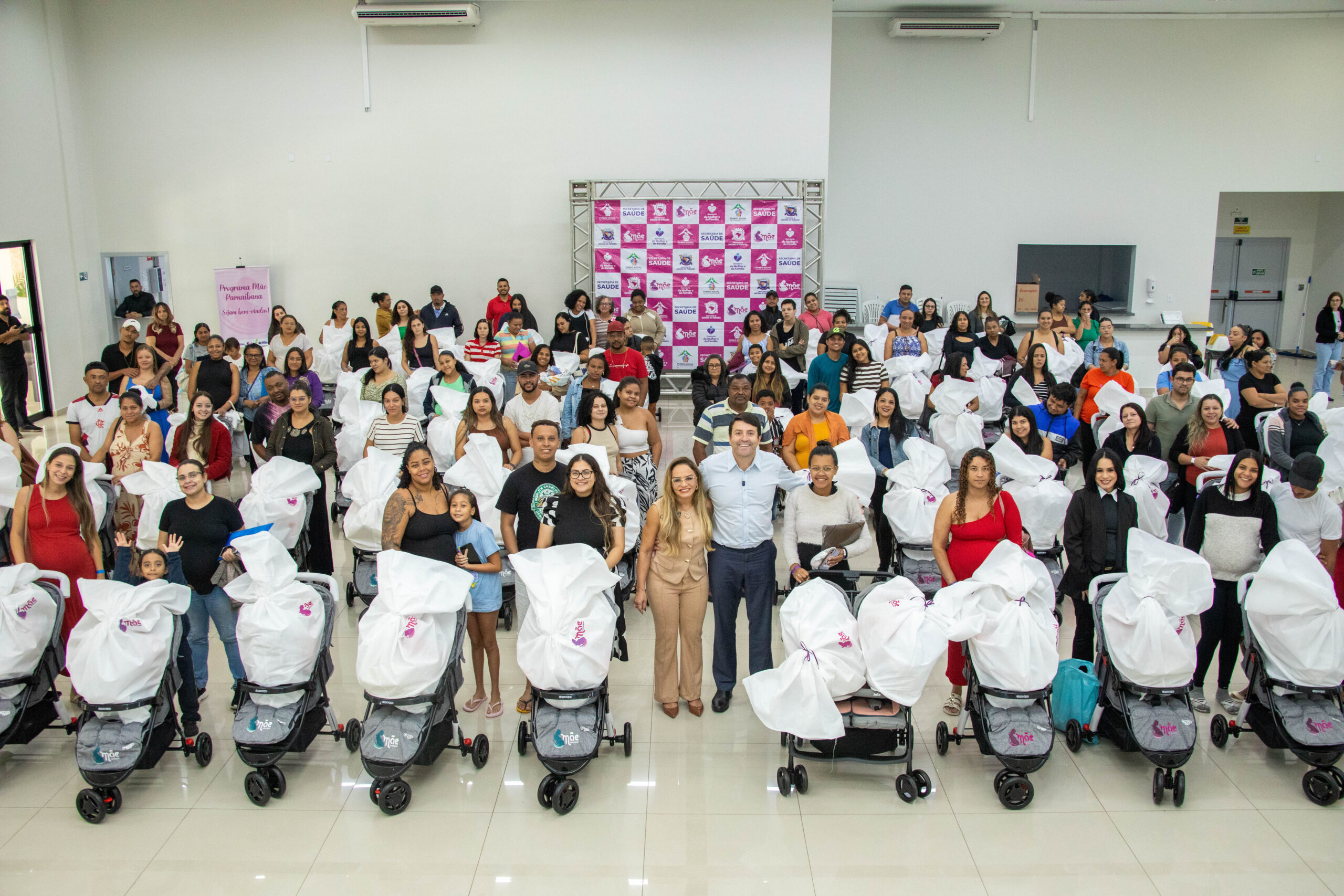 Programa Mãe Parnaibana beneficia 71 gestantes com kits completos
