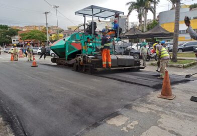 Prefeitura recapeia vias principais do Centro e outros bairros da cidade