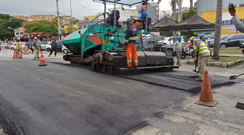 Prefeitura recapeia vias principais do Centro e outros bairros da cidade
