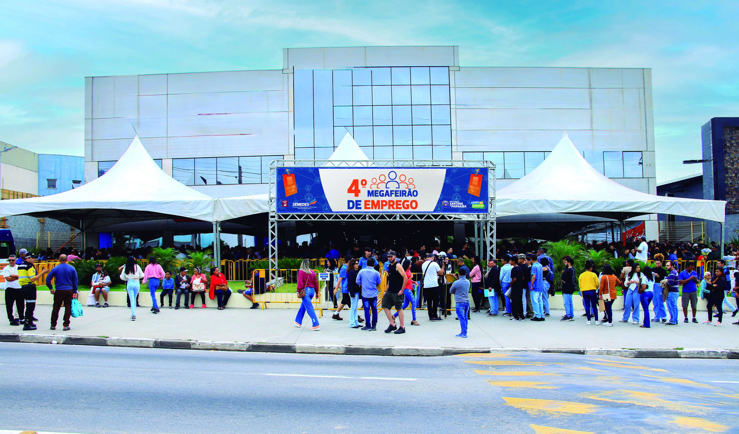 Santana de Parnaíba realiza 4º Megafeirão de Emprego com mais de 10 mil vagas e salários de até R$ 6 mil