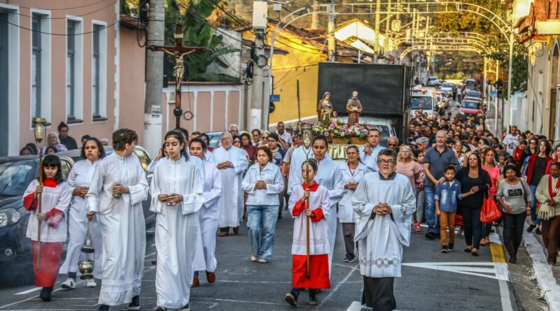 Santana de Parnaíba promove a Festa da Padroeira Santa Ana no próximo domingo (26) com programação religiosa e cultural