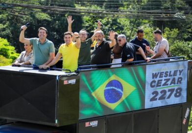 Wesley Cezar inicia campanha com grande carreata em Santana de Parnaíba