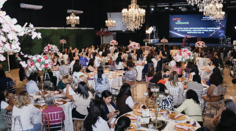 Café com Empreendedoras reúne mais de 200 mulheres em Alphaville