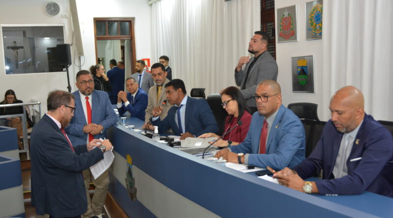 Vereadores aprovam 13 proposituras na 32ª Sessão Ordinária da Câmara Municipal