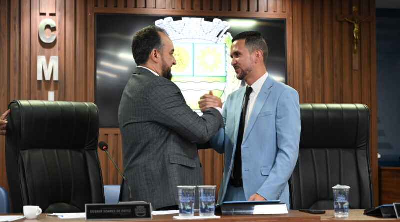 Tikinho é eleito presidente da Câmara Municipal de Jandira para o biênio 2027-2028