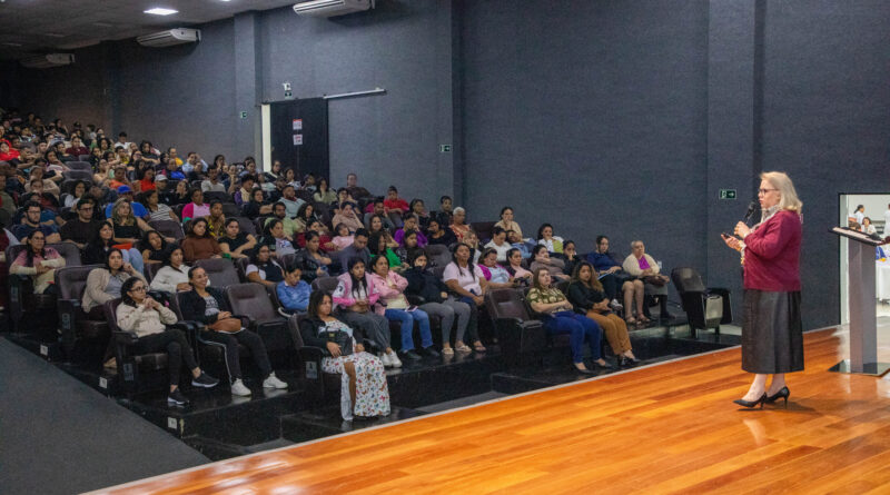 Encontro do Gestante Saudável reúne futuras mães para orientações sobre a gravidez